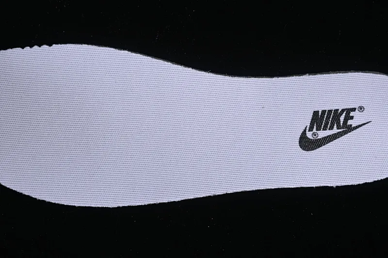 All Categories Nk SB Dunk Series Nk SB Dunk Low Low-top sneakers Nk Dunk Retro Saml Panda Prank Black and white retro style SB strap low-top casual sneakers DD1391-100